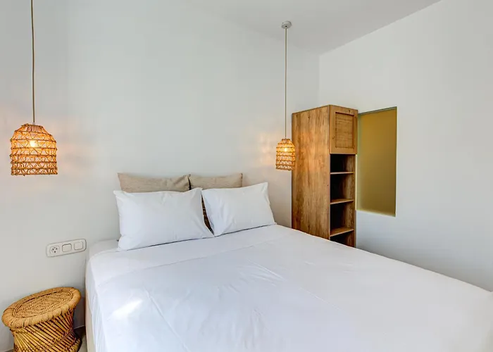 Silver Thea باروس