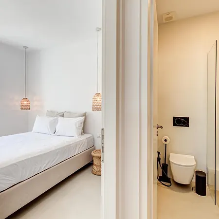 Silver Thea Apartment